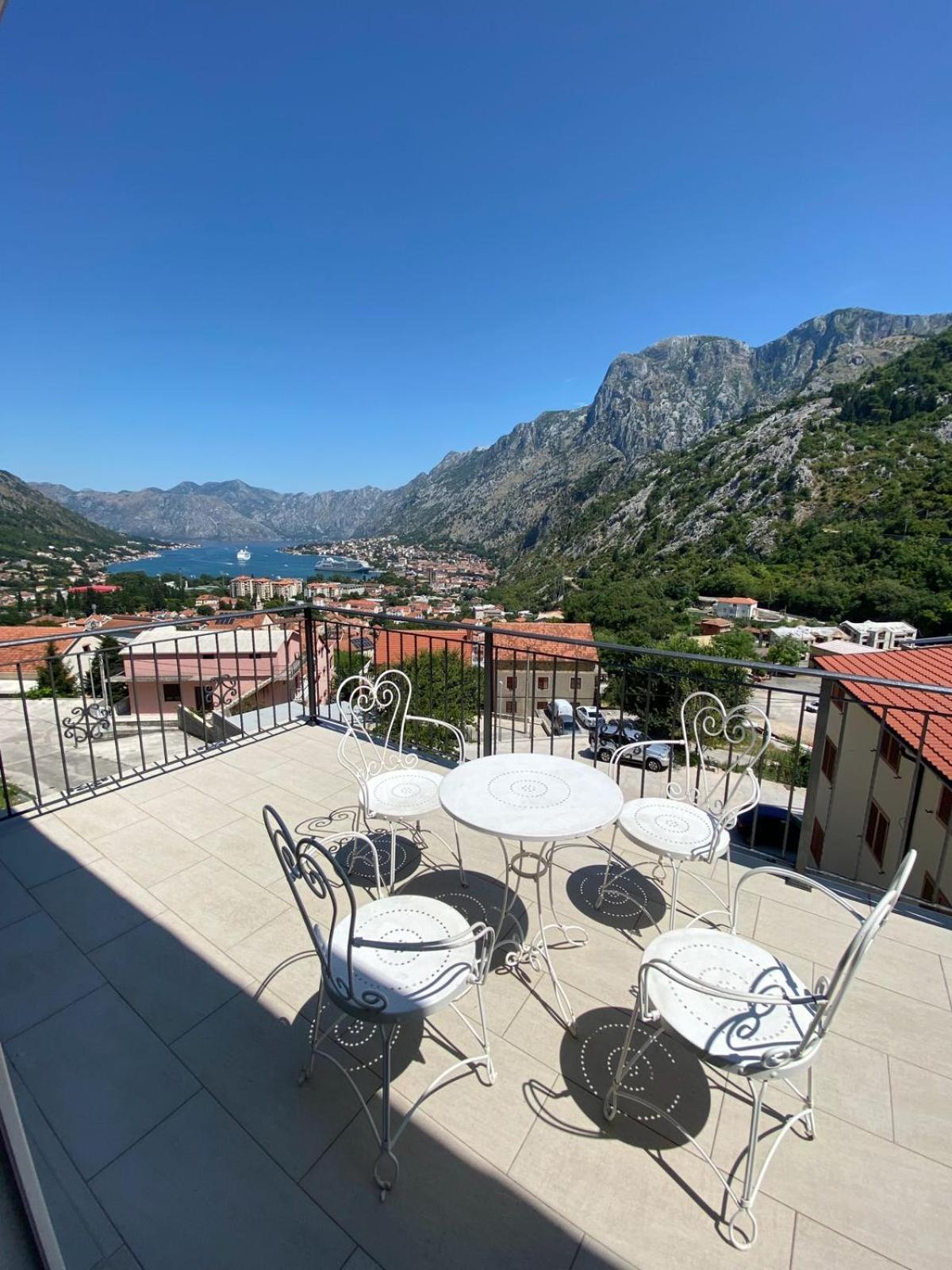 Apartments Marko Maros Kotor Quarto foto